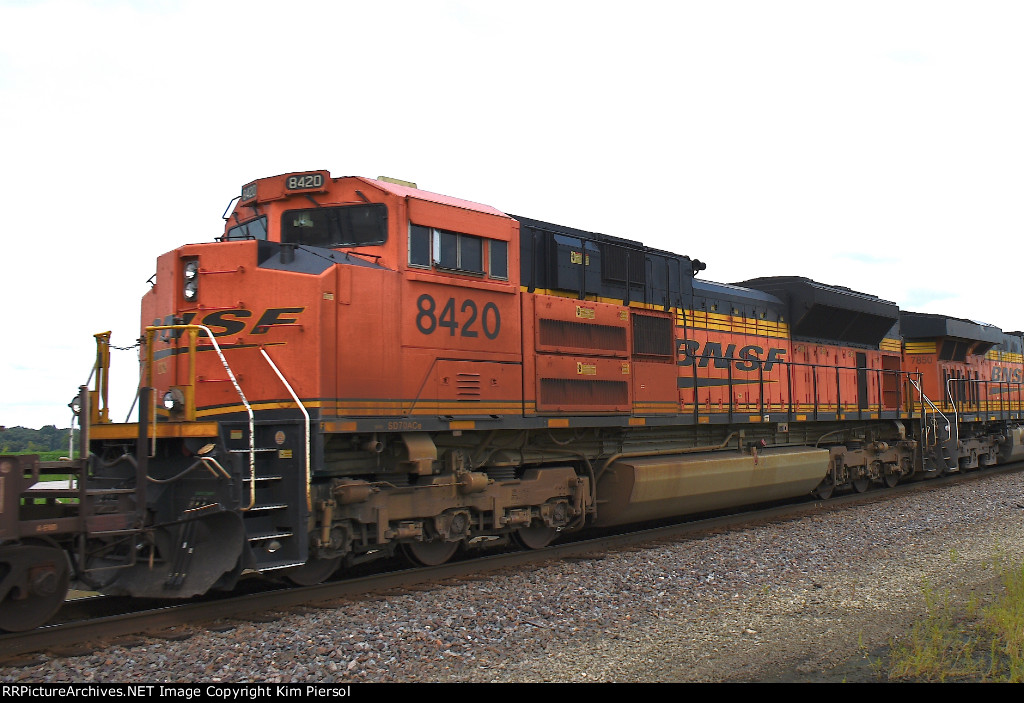 BNSF 8420 Pusher